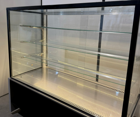 Кондитерская витрина РВ-140К
